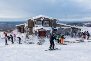 Restaurang Utsikten nær toppen af Idre Fjäll // Foto: Troels Kjems